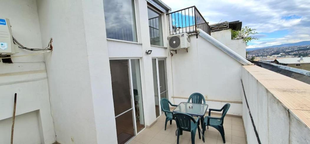 Duplex Apartment In The City Center Tbilisi Buitenkant foto